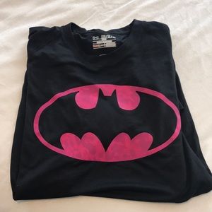 Under Armour Compression Shirt BATMAN in pink!